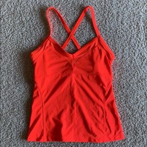 Alo Yoga tank